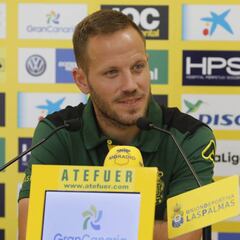 Javi Castellano: "Si no tenemos presión, no sé qué hacemos aquí"