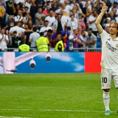 Modric shows Real Madrid love after win over Barcelona in El Clásico