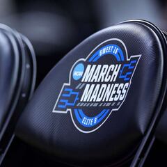 How many teams are in March Madness? How are teams selected?