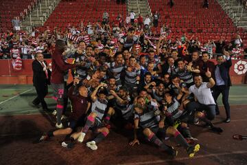 Los jugadores del equipo nazarí celebraron el ascenso a Primera.