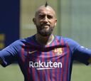 Presentación de Arturo Vidal con el Barcelona en directo