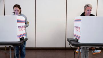 Las elecciones presidenciales se acercan. Si recibiste una boleta de voto por correo o en ausencia, pero quieres votar en persona, esto debes hacer.