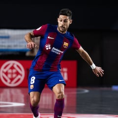 Adolfo le da al Barça el derbi ante Santa Coloma a dos segundos del final