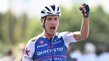 Fausto Masnada celebra su victoria en la cuarta etapa del Tour de Omán 2022.