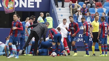 Pedro López quedó incosciente tras un choque con Usero y tuvo que ser sustituido y trasladado al hospital.