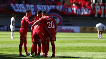 Mario Salas sonríe y Ñublense se ilusiona con la clasificación a copas internacionales