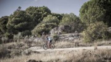 Un corredor en la edición Madrid-Lisboa.