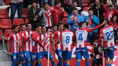El Almería remonta ante un Sporting flojo en ataque