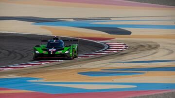 63 BORTOLOTTI Mirko (ita), MORTARA Edoardo (swi), KVYAT Daniil (ita), Lamborghini Iron Lynx, Lamborghini SC63 #63, Hypercar, action during the 2024 8 Hours of Bahrain, 8th round of the 2024 FIA World Endurance Championship, from October 31 to November 2, 2024 on the Bahrain International Circuit in Sakhir, Bahrain - Photo Javier Jimenez / DPPI