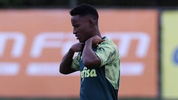 Envigado y Palmeiras llegan a un acuerdo por Iván Angulo
