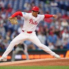 Jesús Luzardo: el pitcher de los Phillies que transforma ponches en donación de 100 dólares
