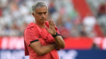 Mourinho descarta la llegada de Yerry Mina al Manchester United 