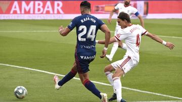 Rafa Mir marcó el domingo dos goles frente al Albacete.