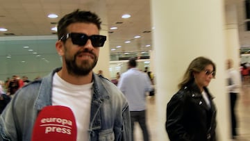 22/09/22 GERARD PIQUE CLARA CHIA AEROPUERTO NOVIOS 
