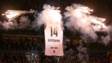 La selección de Alemania retira la camiseta de Dirk Nowitzki en el Colonia Arena ante 18.000 espectadores.