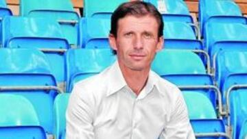 <b>OPTIMISTA. </b>Ziganda, en la imagen en la grada de Chapín, cree que los resultados van a cambiar.