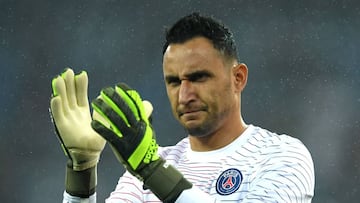 El arquero del PSG disfruta de las paradisíacas playas de Costa Rica, luego de conseguir su primer título de la Ligue One.