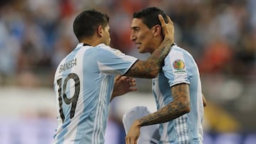 Banega y Di Mar&iacute;a brillaron ante Chile.