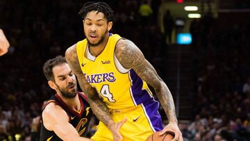 Calderón: “Cenamos juntos y LeBron lo organiza todo”