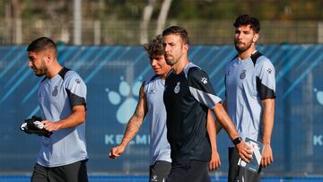 Luis García, entrenando.