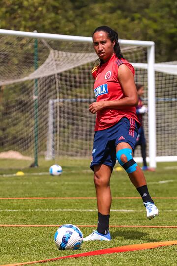 La Selección Colombia Femenina dejó atrás la celebración por clasificar al Mundial y los Juegos Olímpicos y se enfoca en la final de la Copa América ante Brasil este sábado en el Alfonso López de Bucaramanga.