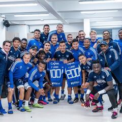 Homenaje a Fernando Uribe en la previa al clásico bogotano