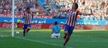 Liga Bbva. Atlético de Madrid - Rayo Vallecano. 4-0. Tiago celebra el cuarto gol.