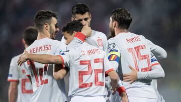 Los jugadores de la Selección celebran uno de los goles ante Malta.