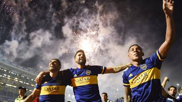 BUENOS AIRES, ARGENTINA - MARCH 07: (L-R) Eduardo Salvio, Lisandro Ezequiel Lopez and Sebastian Villa of Boca Juniors celebrates winning the Superliga 2019/20 after a match between Boca Juniors and Gimnasia as part of Superliga 2019/20 at Estadio Alberto J. Armando on March 7, 2020 in Buenos Aires, Argentina. (Photo by Rodrigo Valle/Getty Images)