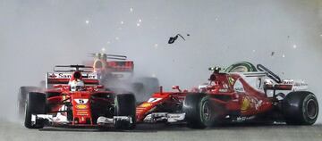 Verstappen toca a Raikkonen y 谷ste se lleva por delante a Vettel que sigue a duras penas. La inercia del Ferrari del finland谷s hace un recto en la primera curva y se atropella al Mclaren de Alonso que se puso 3? en la salida.