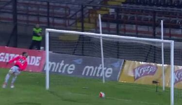 El 'gol fantasma' que le validaron a Povea de Huachipato sobre Cobresal