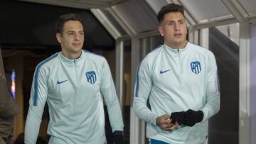 Simeone probaría a Santiago Arias de volante ante Getafe