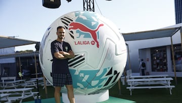 Álvaro García en la presentación del balón de LaLiga.