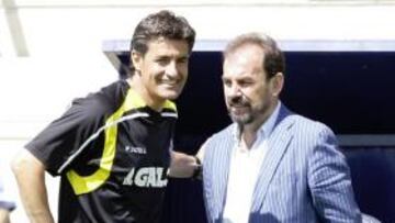 <b>COMPLICIDAD. </b>Míchel y Torres hablan durante un entrenamiento.