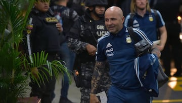 Sampaoli detona Chile: "A Vidal le gusta beber y no se controla"