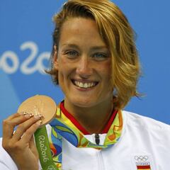 Mireia, bronce en 400 estilos, da la primera medalla a España