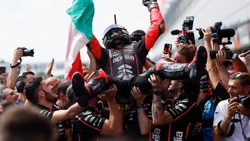 MotoGP - Czech Republic Grand Prix - Masaryk Circuit, Brno, Czech Republic - July 20, 2025 Aprilia Racing's Marco Bezzecchi celebrates with his team after finishing second place in the MotoGP race REUTERS/David W Cerny