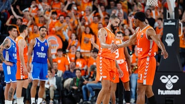 El Valencia Basket celebra su última victoria de Euroliga frente al Real Madrid.