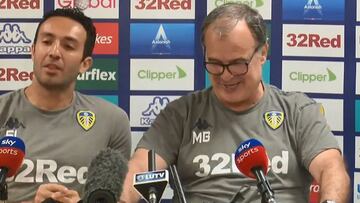 Bielsa hizo re¨ªr a todos en la conferencia previa al debut