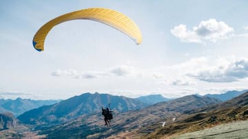 El paracaidismo es uno de los deportes de riesgo más gratificantes