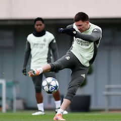 Mastantuono ve la luz