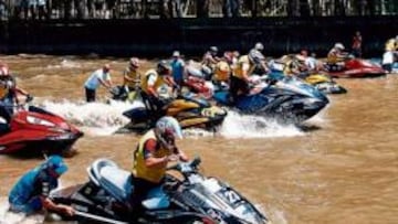 <b>ARGENTINA 2007. </b>Momento de la espectacular salida de una etapa de la edición del año pasado.