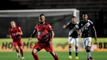 A Vidal le preguntan por el debut de Medel y deja una respuesta muy emotiva