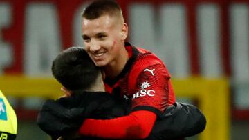 Soccer Football - Serie A - AC Milan v Fiorentina - San Siro, Milan, Italy - November 25, 2023 AC Milan's Francesco Camarda celebrates after the match REUTERS/Alessandro Garofalo