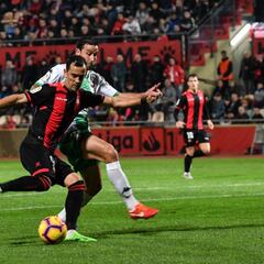 El Oviedo quiere frenar a Linares