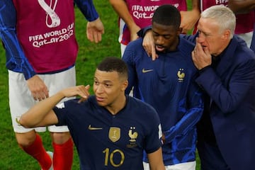 Ousmane Dembélé y Didier Deschamps.