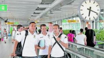 <b>DE VIAJE. </b>La expedición valencianista llegó ayer a Holanda.