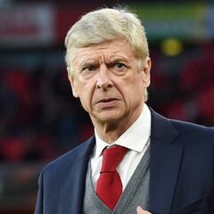 Wenger se estaría planteando volver a entrenar en Japón