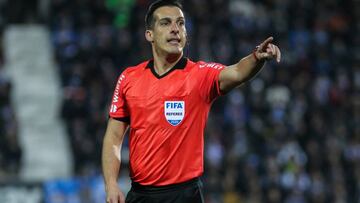 Estrada Fernández dirigirá el derbi madrileño entre Real Madrid y Atlético.