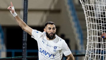 Benzema vuela con 4 kilos menos que en el Madrid y se propone jugar hasta los 40 años